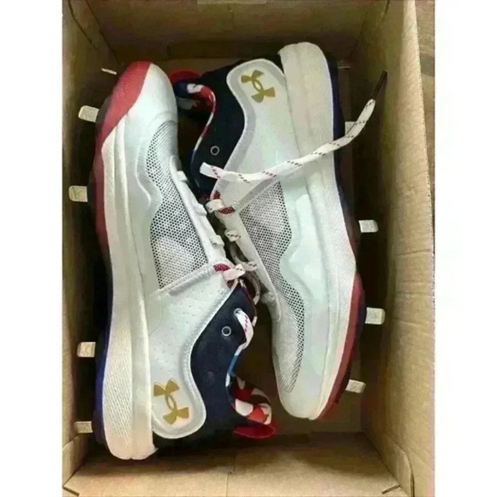 Under Armour W Glyde USA LE MT Women’s‎ Size 10 Cleats